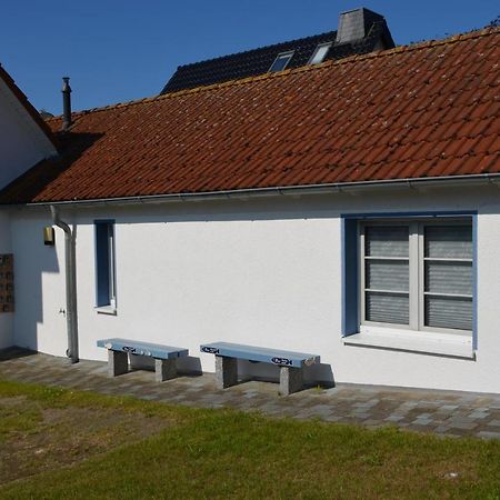 Ferienwohnung De Schwitzbamb Thiessow Exterior foto